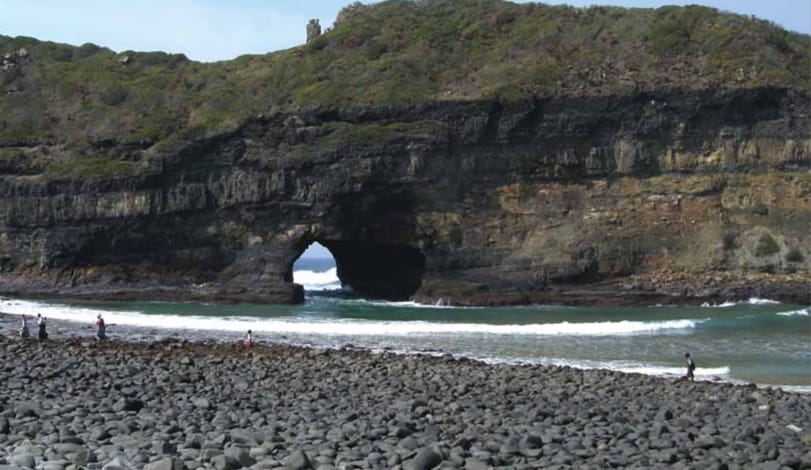 Fushing on Queens rock - Picture of Hole in the Wall, Coffee Bay -  Tripadvisor